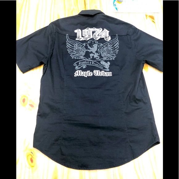 Toronto Maple Leafs Short Sleeve Button Up Shirt M - Picture 1 of 10